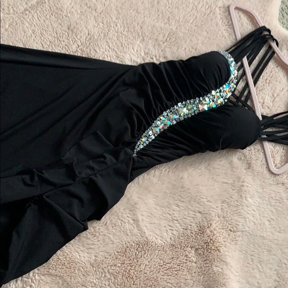 European evening gown - Picture 4 of 5